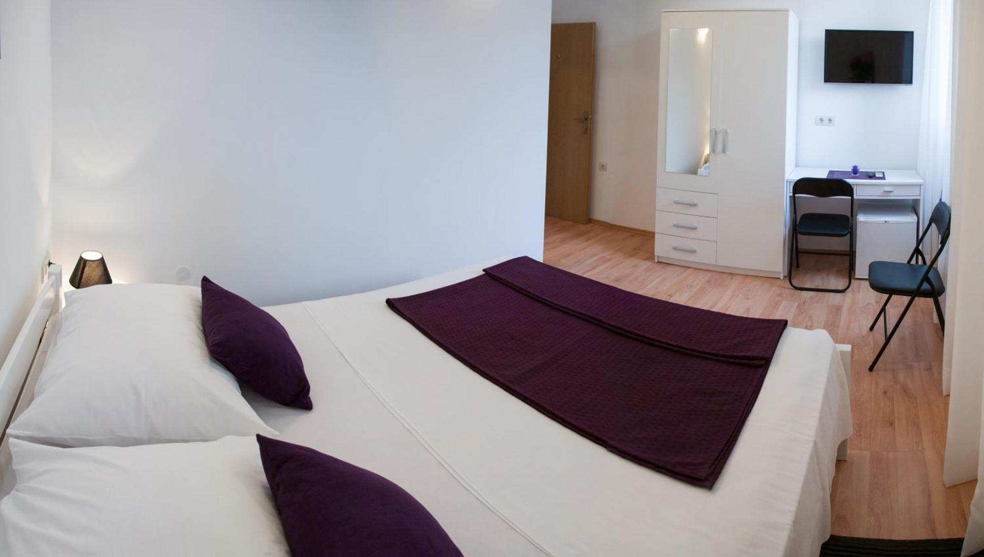 Room Placeforyou دوبروفينك المظهر الخارجي الصورة
