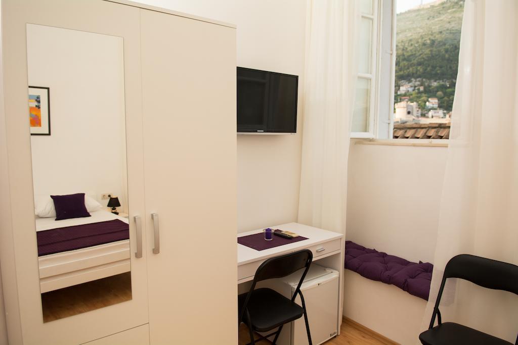 Room Placeforyou دوبروفينك الغرفة الصورة